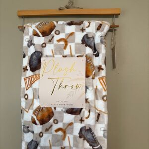 Football Blanket Checkered Goal Post Football Play Football NWT 50x70”